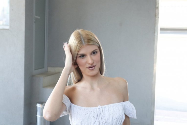 POSLE “ELITE 10” TRAŽI “ŠEĆERNOG TATICU”: Jedva punoletna Lena bacila oko na Filipa Cara: Ako rasturim brak, nisam ja kriva! (VIDEO)