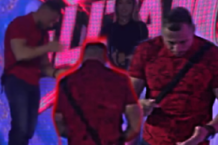 “JA SAM SINA IŠČUPAO IZ MAJČINE UTROBE” Cela nacija u ŠOKU zbog POTRESNE PRIČE Muje Pjanića, otkrio šta mu se desilo sa SINOM od 4 godine!