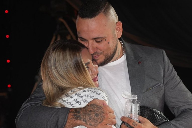 S TOBOM NE BIH IMAO NI AVANTURU! Filip Car oribao patos Aneli Ahmić – saznala se istina o PREPISKAMA: Za nju nema zime! (VIDEO)