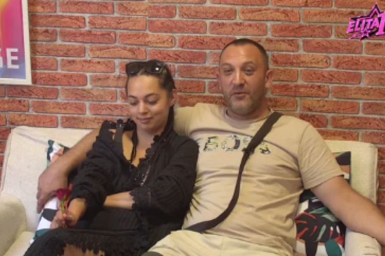 HAOS! RADA TERALA STOJINOG SINA NA VRELU AKCIJU: “Ajde pod tuš” – SKANDALOZAN SNIMAK UGLEDAO SVETLOST DANA! (VIDEO)