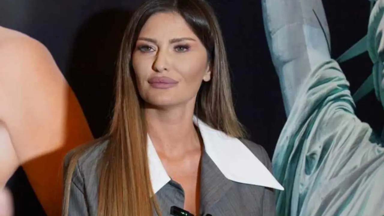 Ana Radulović Ana Radulović