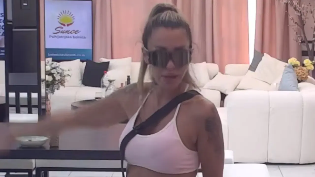 aneli_1-jpg Aneli Ahmić