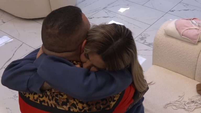 Nije izdržao: Car doleteo do Odabranih da uteši Aneli, ona mu odmah poletela u zagrljaj! (VIDEO)