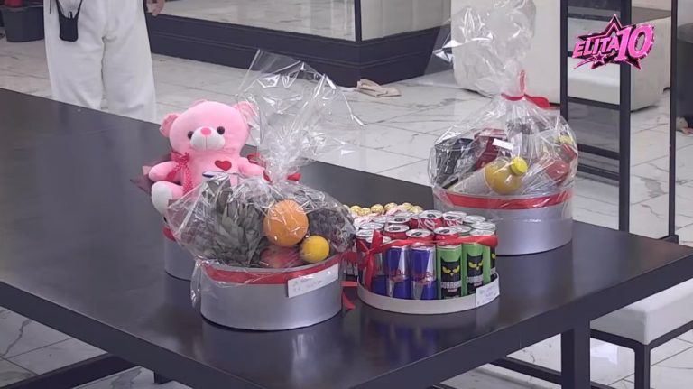 Anđeli stigli POKLONI 🎁 Ona ih IZIGNORISALA i otišla u spavaću sobu 🙄