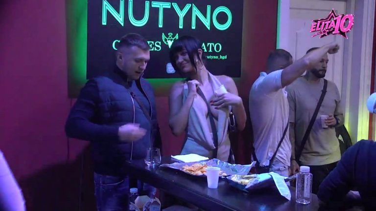 Ne može da mu odoli: Laura prišla Kariću, pa mu uputila komplimente! (VIDEO)