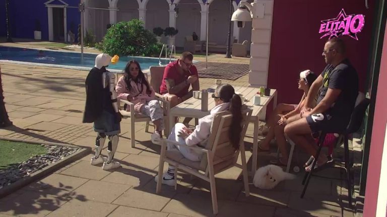 Robot Toša stavio Anđelu na teške muke: Dobila specijalan zadatak, Gastoz će se oduševiti ako ga položi! (VIDEO)