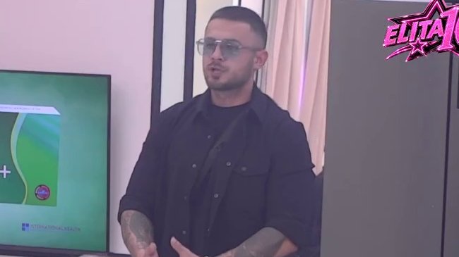 Ovo je gospođetina koja poštuje bivšu ljubav: Stefanović uzdigao Anđelu pred Sanjom, ona izgorela: Ako je očekivao cvetić, trebao je da… (VIDEO)