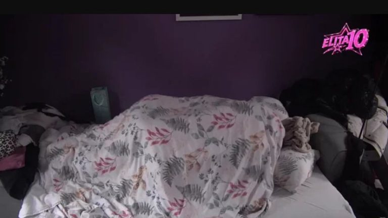 Glorija PLAKALA zbog Marka, pa se s njim ZAVUKLA pod jorgan: ZABORAVILA na svoju ODLUKU! 😳