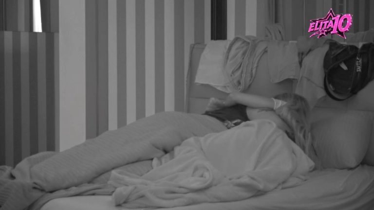 LJUBAV CVETA U ODABRANIMA! Pali strasni poljupci između Aneli i Cara, ona ga pitala za EMOCIJE PREMA NJOJ (VIDEO)