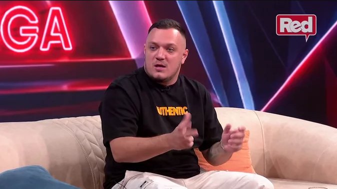 š PBZD šGASTOZ āļø: CAR je DVORSKA LUDA RIJALITIJA, on VERGLA u PRAZNO š
