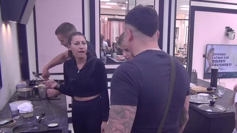 Terza i Ristićeva zaratili! Ona osuo paljbu po njoj i njenoj porodici, ona mu žestoko uzvratila (VIDEO)