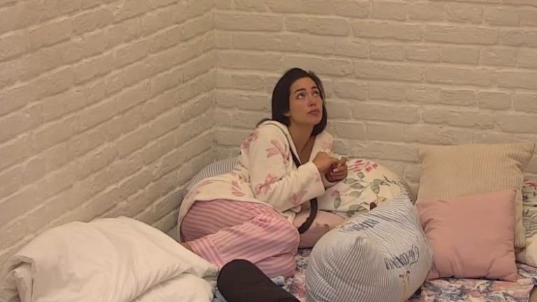 PALO SUOČAVANJE! Glorija u facu sasula Lauri sta joj je zamerila, pa zaključila: Završila sam s tobom, takve stvari se ne govore prijateljici (VIDEO)