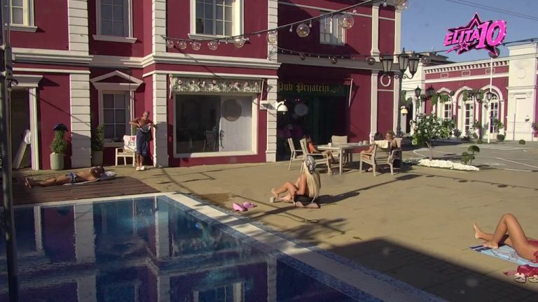 Kao da je pik leta, a ne početak jeseni: Učesnici Elite se sjatili pored bazena, pa iskoristili slobodno vreme da bi se sunčali! (VIDEO)