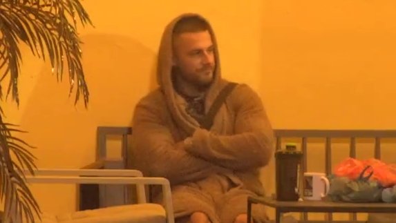 Vraća joj milo za drago?! Marko priznao koliko je razočaran u Sanju: Treća žurka, ona mrtva pijana… (VIDEO)