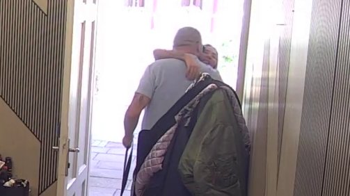 Nije ni oči otvorio, već počeo da je ljubi: Caru sve više popuštaju kočnice, ne može da odoli Aneli! (VIDEO)