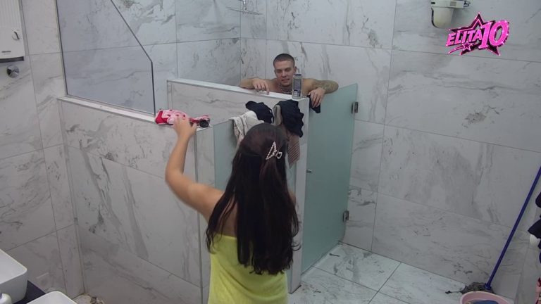 Od ovoga ne može niže! Emilija osula paljbu po Jovani zajedno sa Leonom, pa iznela šokantne tvrdnje o njenoj higijeni (VIDEO)