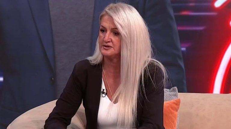 Trebalo je da razbijem… Sanjina majka šokirala detaljima o skandaloznoj svađi sa Markom! Gađao je ključevima i najstrašnije psovao, evo šta se desilo u salonu lepote! (VIDEO)