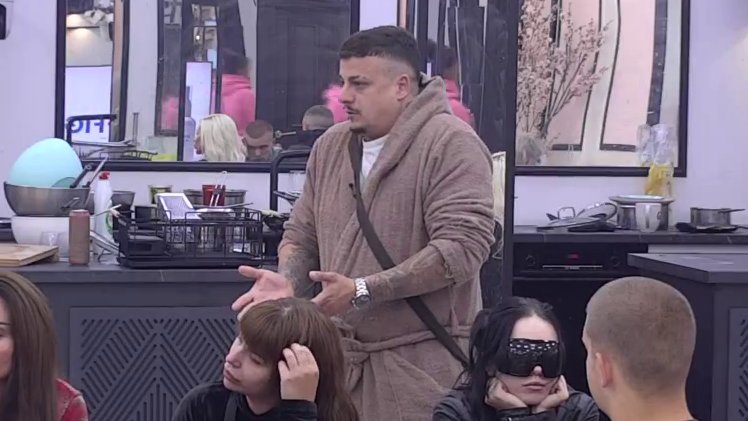 Terza nastavlja da se pravda, Dačo isprozivao Cara za sve pare: Smešno je što je pomislio da je on Aneli ukrotio (VIDEO)
