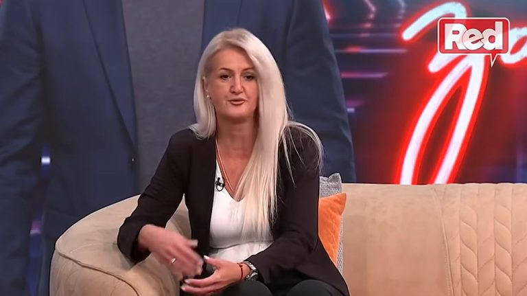 📍PBZD📍Majka Sanje Grujić otkrila šta se desilo sa Markom u salonu lepote: Gađao me je KLJUČEVIMA 😯