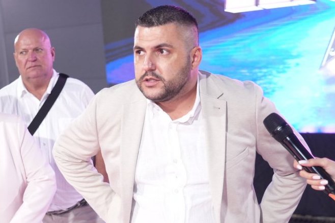 NEVIĐENA DRAMA U DOMU ASMINA DURDŽIĆA I MAJE MARINKOVIĆ! Do njega stigle stravične informacije, on napokon presekao!