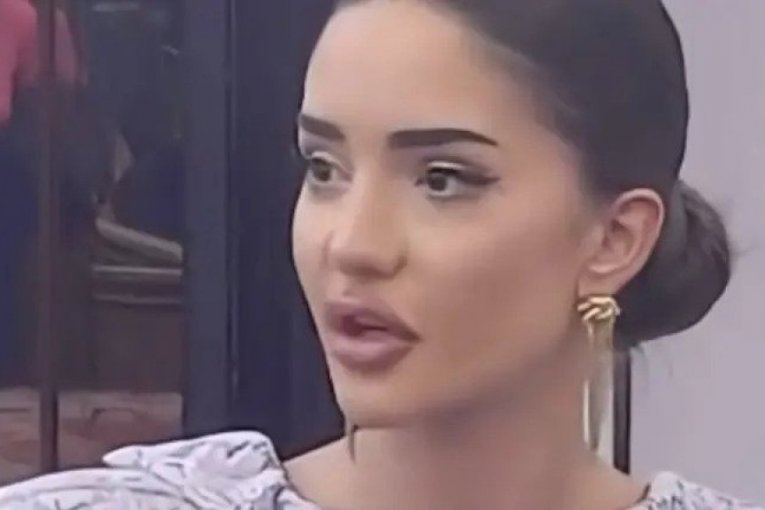 DA LI JE MOGUĆE DA ANĐELA ĐURIČIĆ RADI OVO U ELITI 10?! Može da se oprosti od POBEDE, procurile BRUTALNE informacije direktno iz rijalitija (VIDEO)